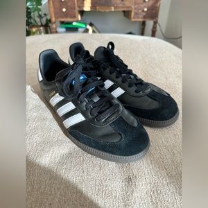Adidas Samba OG shoes. Men’s size 8, women’s size 9.